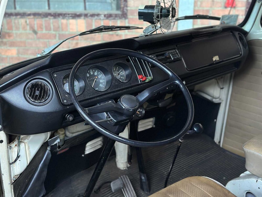 Volkswagen T2a Westfalia Camper (model 231) 46pk 1968, PM-87-27