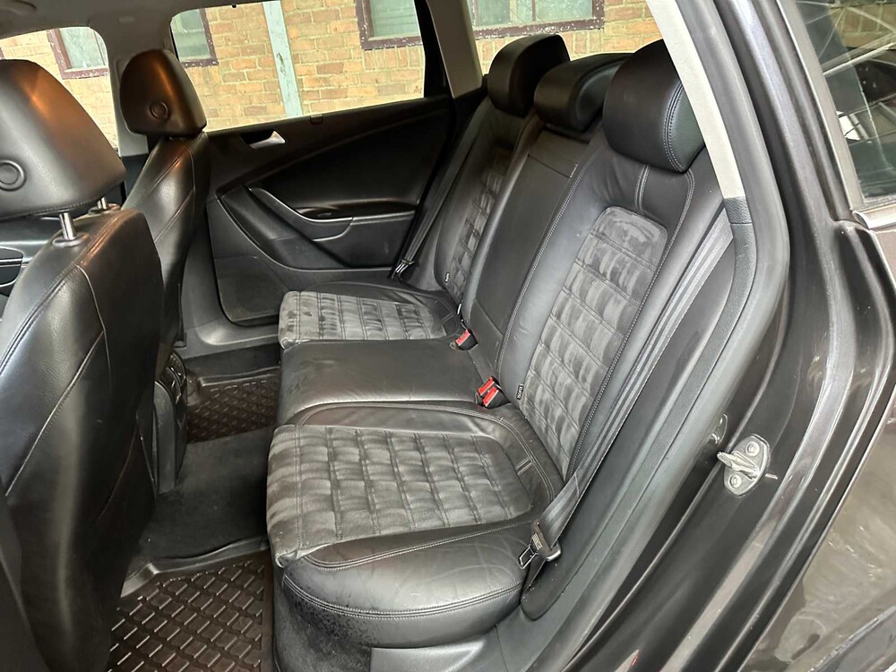 Volkswagen Passat Variant 3.2 V6 Highline 4M R32 250pk 2009, 89-HNG-2