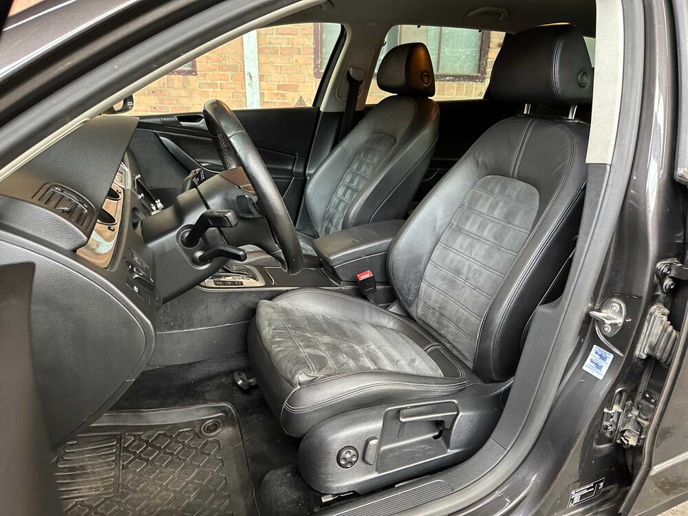 Volkswagen Passat Variant 3.2 V6 Highline 4M R32 250pk 2009, 89-HNG-2