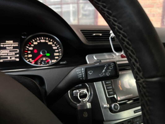 Volkswagen Passat Variant 3.2 V6 Highline 4M R32 250hp 2009, 89-HNG-2