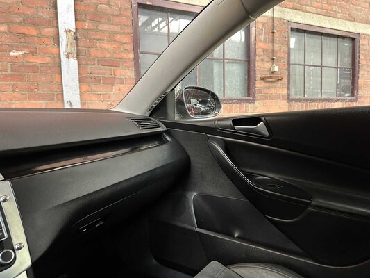 Volkswagen Passat Variant 3.2 V6 Highline 4M R32 250hp 2009, 89-HNG-2