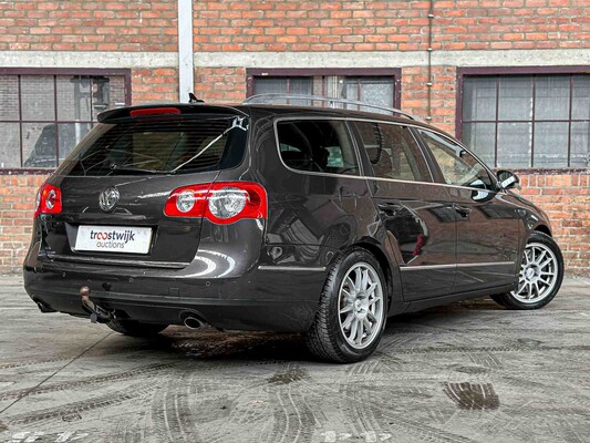 Volkswagen Passat Variant 3.2 V6 Highline 4M R32 250hp 2009, 89-HNG-2