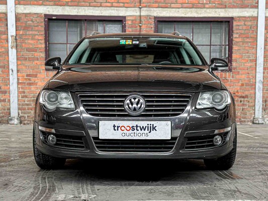 Volkswagen Passat Variant 3.2 V6 Highline 4M R32 250hp 2009, 89-HNG-2