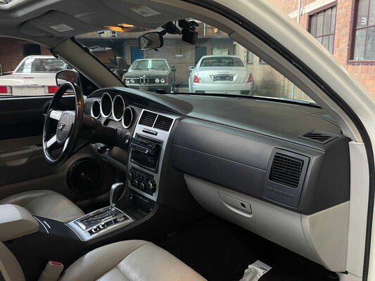 Dodge Charger RT HEMI 5.7 V8 340hp 2005 Youngtimer