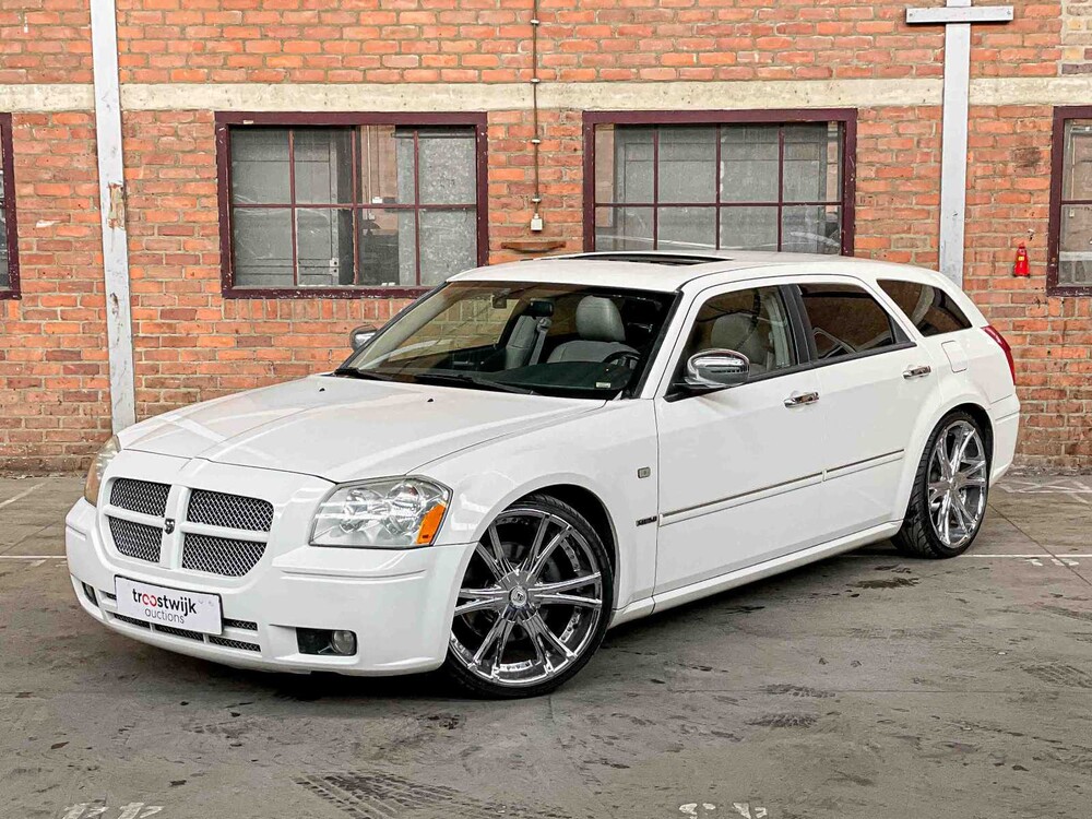 Dodge Magnum RT HEMI 5.7 V8 380PK 2006 Youngtimer