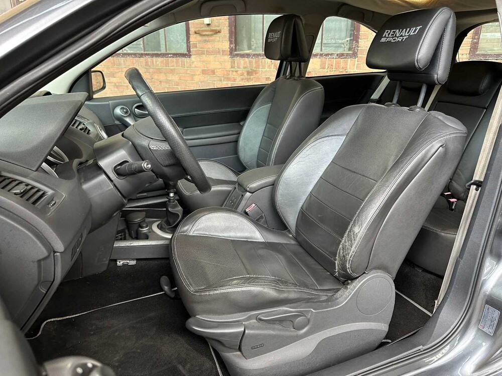 Renault Sport Megane RS type 2 phase II 3-DRS 2.0 turbo 224pk 2008 Youngtimer
