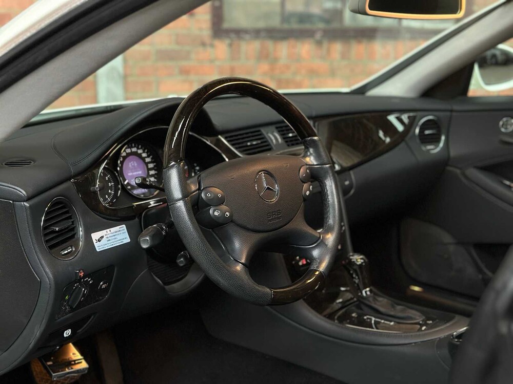 Mercedes-Benz CLS500 5.0 V8 306pk 2005 CLS-Klasse Youngtimer