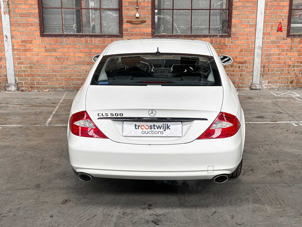 Mercedes-Benz CLS500 5.0 V8 306pk 2005 CLS-Klasse Youngtimer