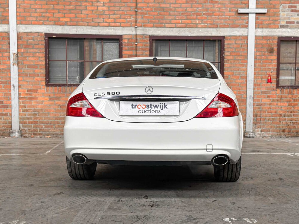 Mercedes-Benz CLS500 5.0 V8 306pk 2005 CLS-Klasse Youngtimer