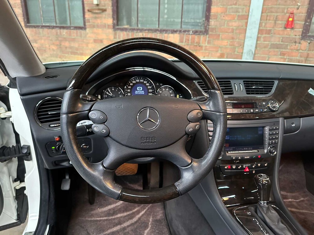 Mercedes-Benz CLS500 5.0 V8 306pk 2005 CLS-Klasse Youngtimer
