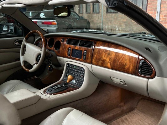 Jaguar XK8 4.0 V8 Convertible 284hp 1999, 61-DN-PT