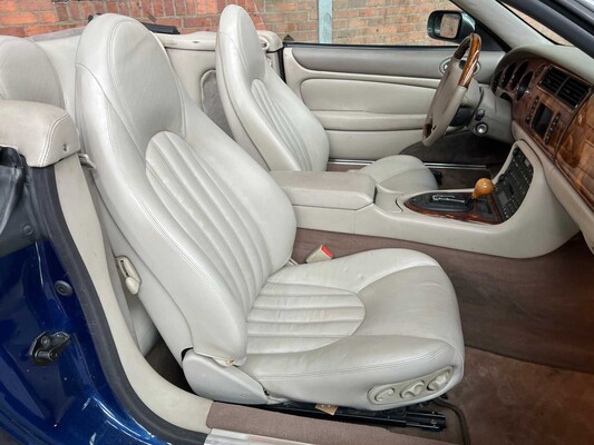 Jaguar XK8 4.0 V8 Convertible 284hp 1999, 61-DN-PT