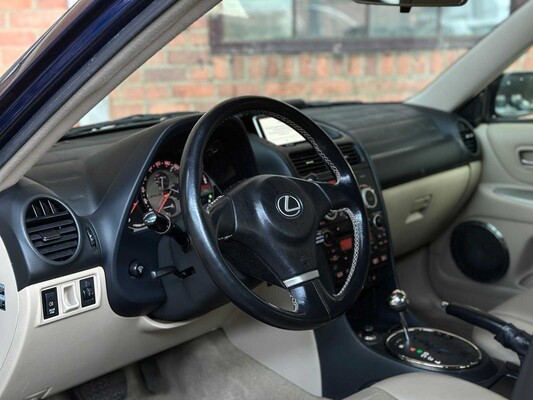 Lexus IS 200 Business 155hp 2004, 58-PF-JB