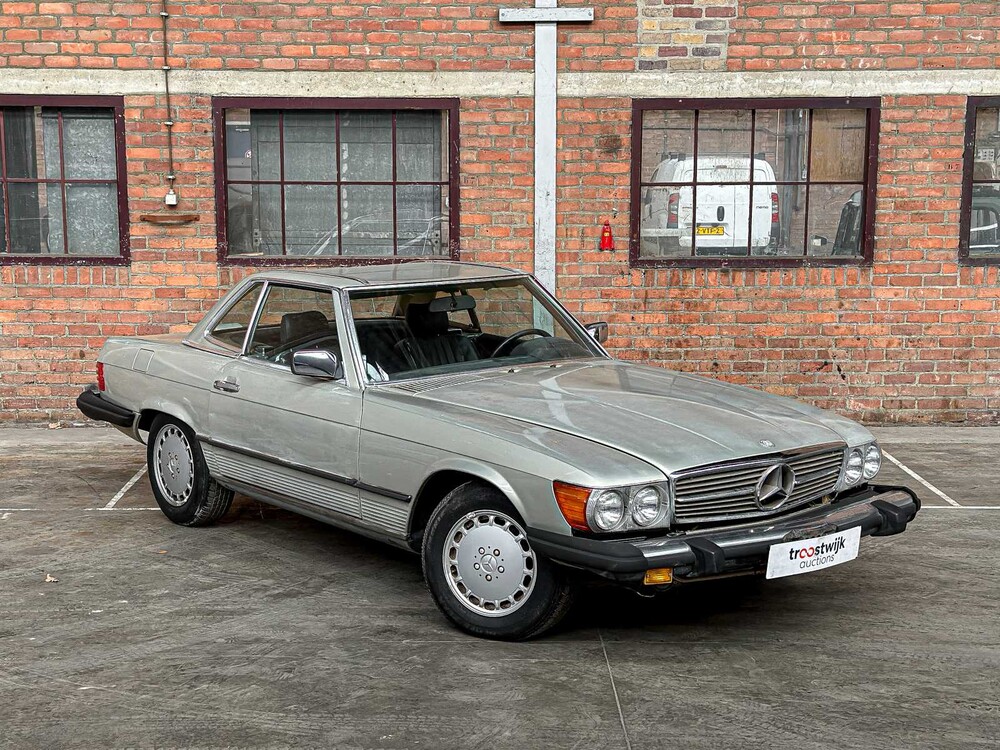 Mercedes-Benz SL560 5.5 V8 1988 SL-Class