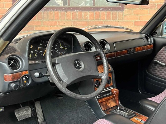 Mercedes-Benz 230 C (280 LPG ENGINE) 200-280 (W123) 184hp 1977, 50-SG-25