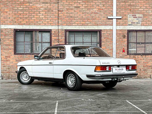 Mercedes-Benz 230 C (280 LPG ENGINE) 200-280 (W123) 184hp 1977, 50-SG-25