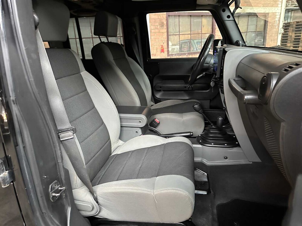 Jeep Wrangler Unlimited 2.8 CRD Rubicon 177pk 2008, H-441-ZL Youngtimer