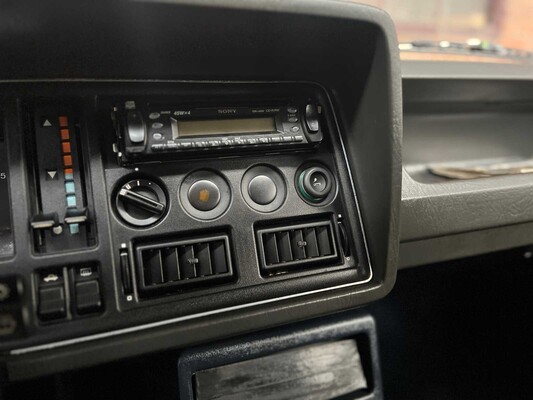 Ford Granada 4.6 V8 208hp 1982, JG-87-YR