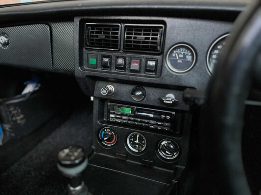 MGB GT Coupe 1.8 95hp 1977 MG B-Type, 65-YB-39 Classic Car