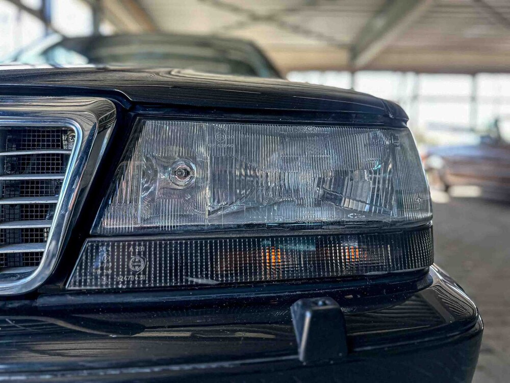 Lancia Thema 3.0 8.32 Ferrari 202pk 1989