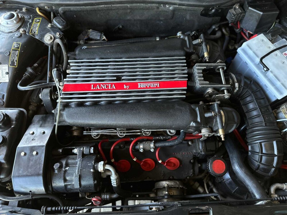 Lancia Thema 3.0 8.32 Ferrari 202pk 1989
