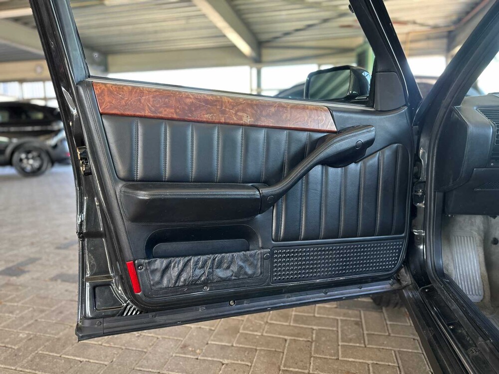 Lancia Thema 3.0 8.32 Ferrari 202pk 1989