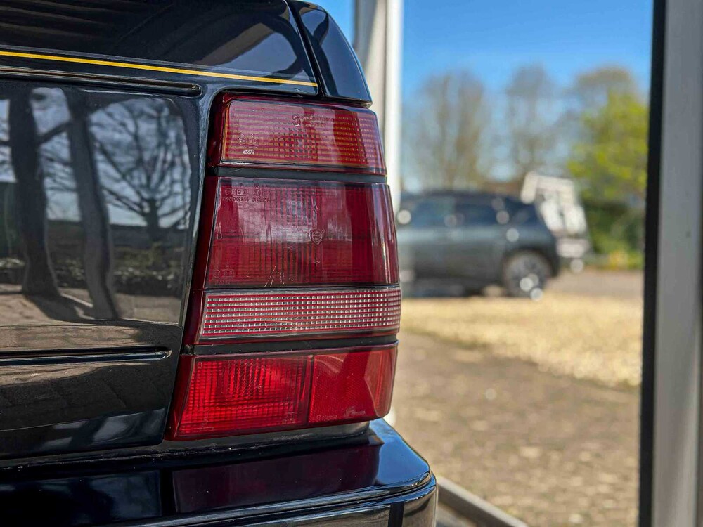 Lancia Thema 3.0 8.32 Ferrari 202pk 1989