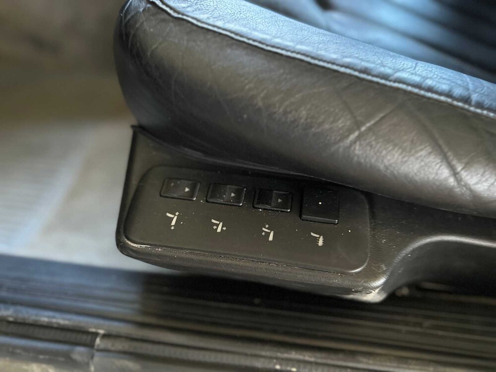 Lancia Thema 3.0 8.32 Ferrari 202pk 1989