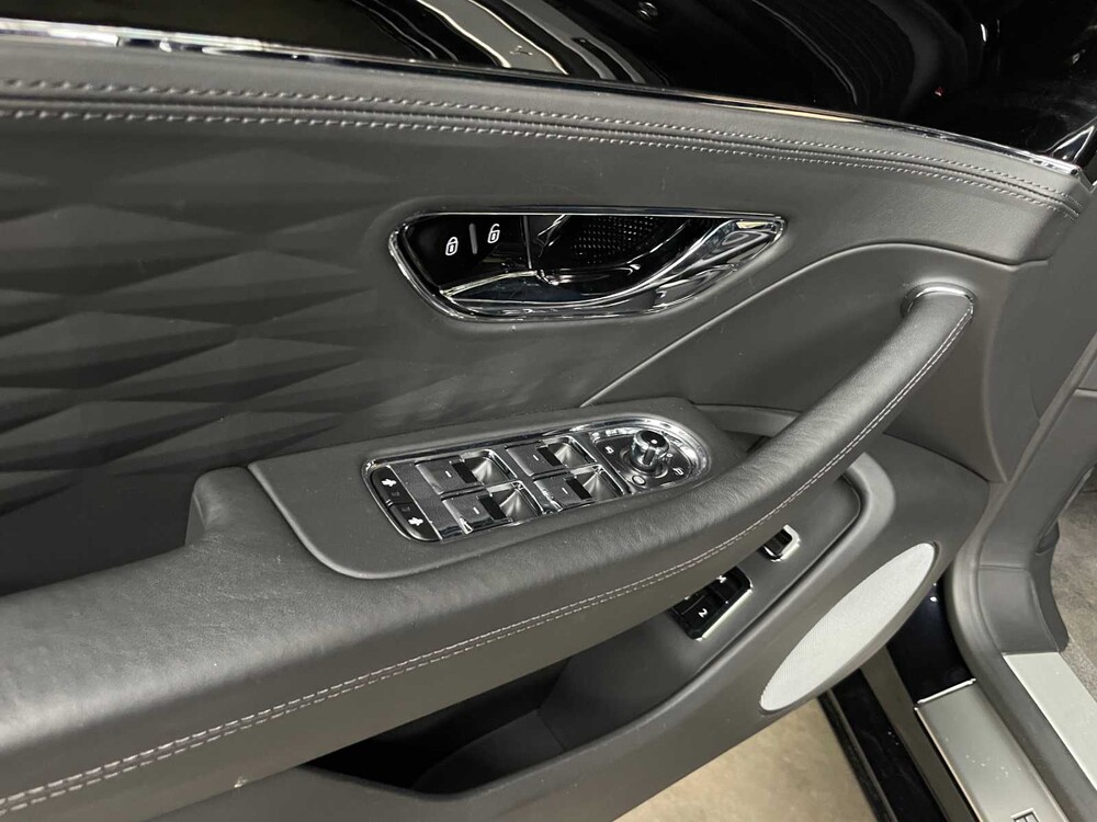 Bentley Flying Spur 6.0 W12 S 635pk 2020 (Origineel-NL & 1e Eigenaar), J-220-XG