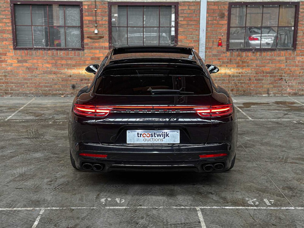 Porsche Panamera Sport Turismo 4S 2.9 V6 441pk 2018, J-376-JS
