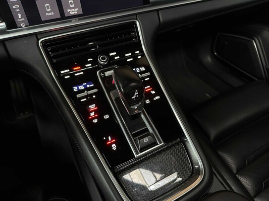 Porsche Panamera Sport Turismo 4S 2.9 V6 441PS 2018, J-376-JS