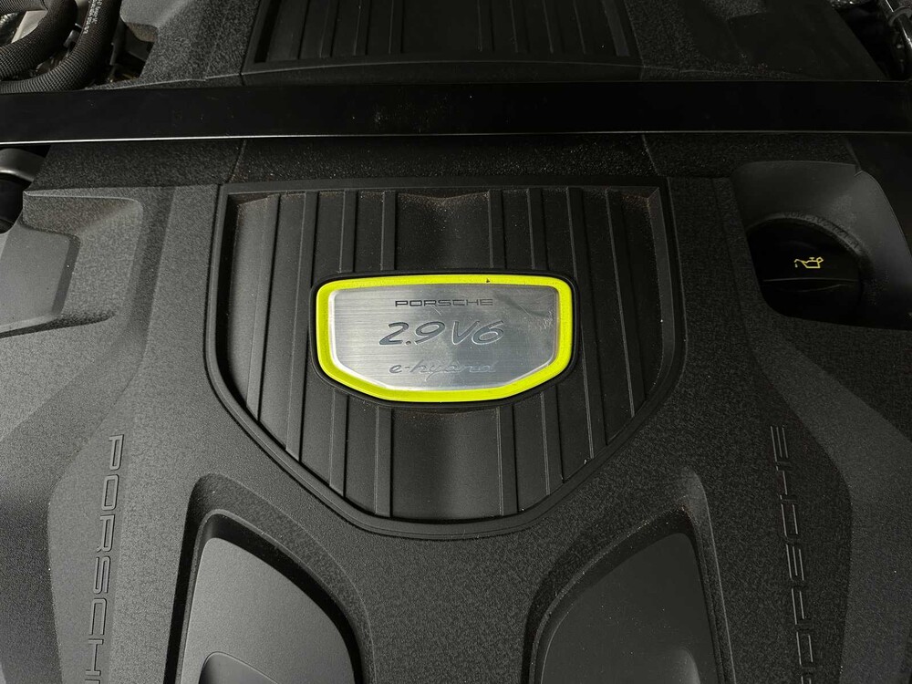 Porsche Panamera Sport Turismo 4 E-Hybrid 2.9 V6 10-Years Edition 462pk 2019, H-662-RX