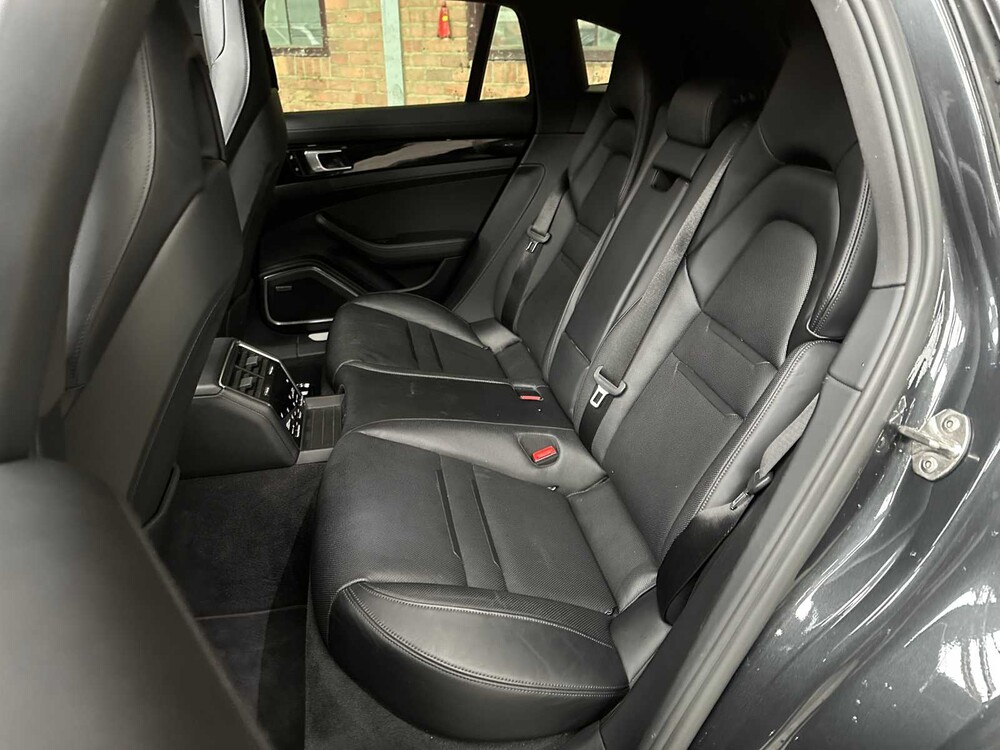 Porsche Panamera Sport Turismo 4 E-Hybrid 2.9 V6 10-Years Edition 462pk 2019, H-662-RX