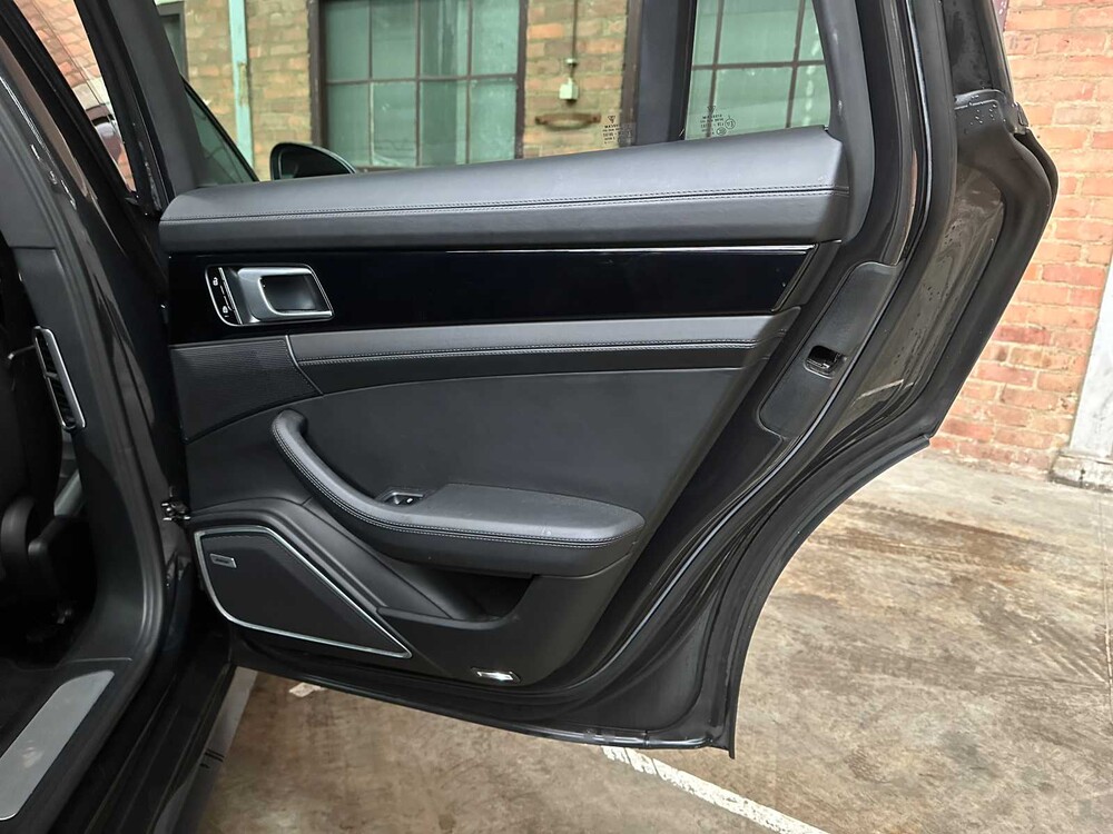 Porsche Panamera Sport Turismo 4 E-Hybrid 2.9 V6 10-Years Edition 462pk 2019, H-662-RX