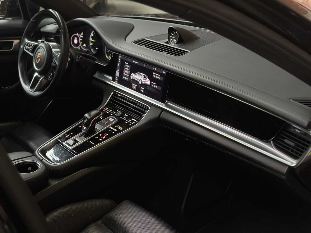 Porsche Panamera Sport Turismo 4 E-Hybrid 2.9 V6 10-Years Edition 462pk 2019, H-662-RX