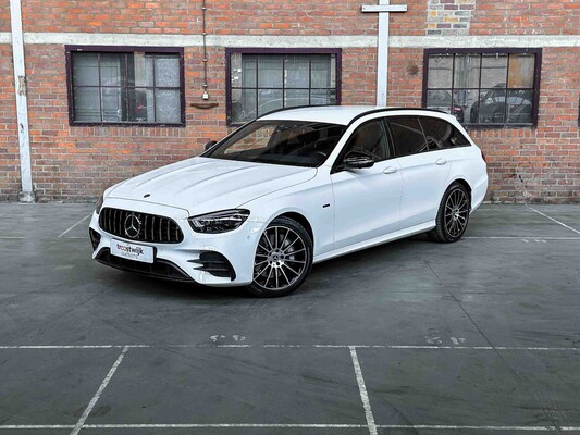 Mercedes-Benz E300 de AMG Line 194PS 2021 Plug-In Hybrid E-Klasse Kombi, P-967-ZG