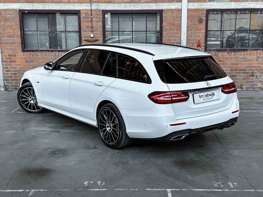 Mercedes-Benz E300 de AMG Line 194PS 2021 Plug-In Hybrid E-Klasse Kombi, P-967-ZG