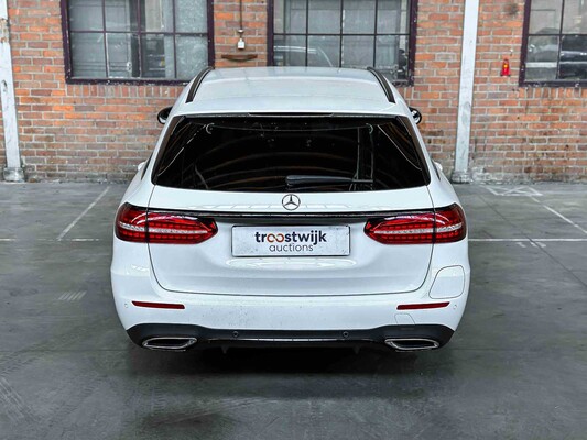 Mercedes-Benz E300 de AMG Line 194PS 2021 Plug-In Hybrid E-Klasse Kombi, P-967-ZG