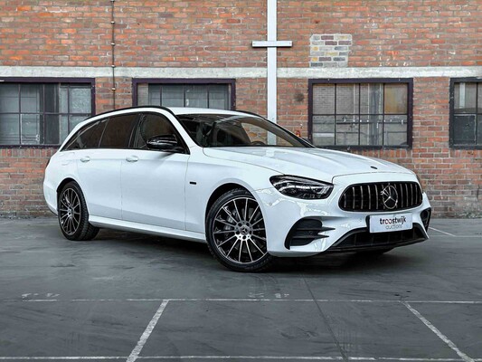 Mercedes-Benz E300 de AMG Line 194PS 2021 Plug-In Hybrid E-Klasse Kombi, P-967-ZG