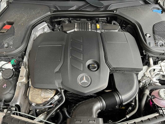 Mercedes-Benz E300 de AMG Line 194PS 2021 Plug-In Hybrid E-Klasse Kombi, P-967-ZG