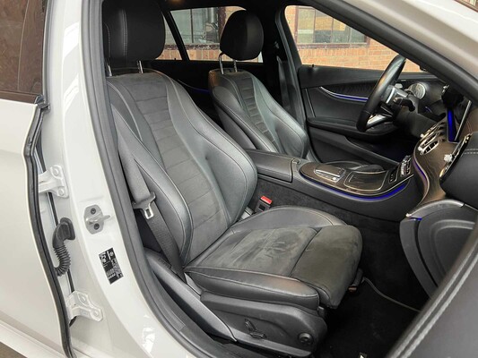 Mercedes-Benz E300 de AMG Line 194PS 2021 Plug-In Hybrid E-Klasse Kombi, P-967-ZG