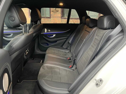 Mercedes-Benz E300 de AMG Line 194PS 2021 Plug-In Hybrid E-Klasse Kombi, P-967-ZG