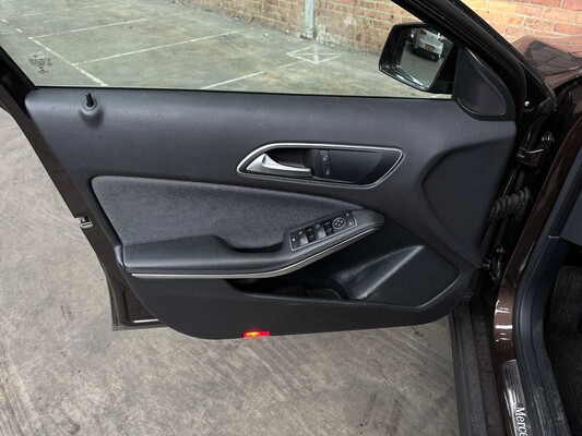 Mercedes-Benz GLA180 CDI Lease Edition 109PS 2015 GLA-Klasse, GF-098-D
