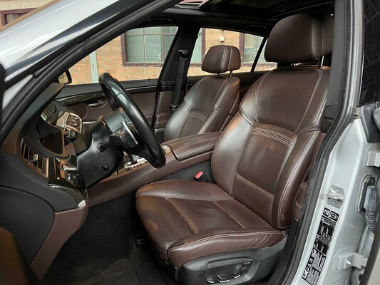 BMW 550xi Gran Turismo M-Sport High Executive 4.4 V8 F07 449PS 2014 5er, 3-SXD-67