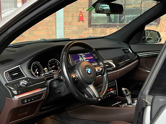 BMW 550xi Gran Turismo M-Sport High Executive 4.4 V8 F07 449PS 2014 5er, 3-SXD-67