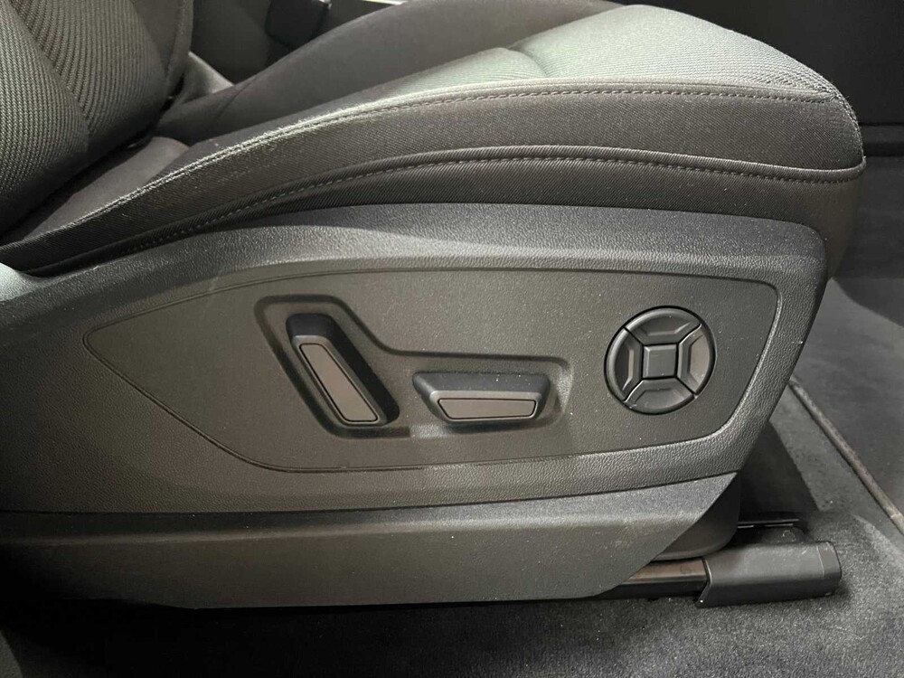 Audi e-tron 55 Quattro Business Edition 95 kWh 408pk 2021, L-308-ZT