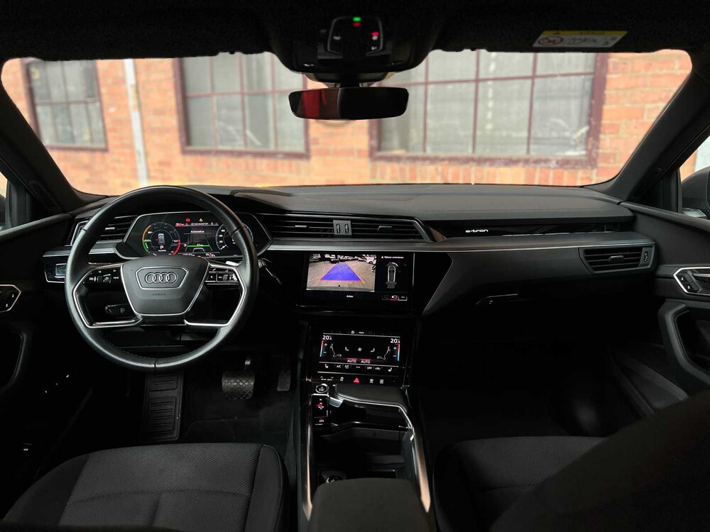 Audi e-tron 55 Quattro Business Edition 95 kWh 408pk 2021, L-308-ZT