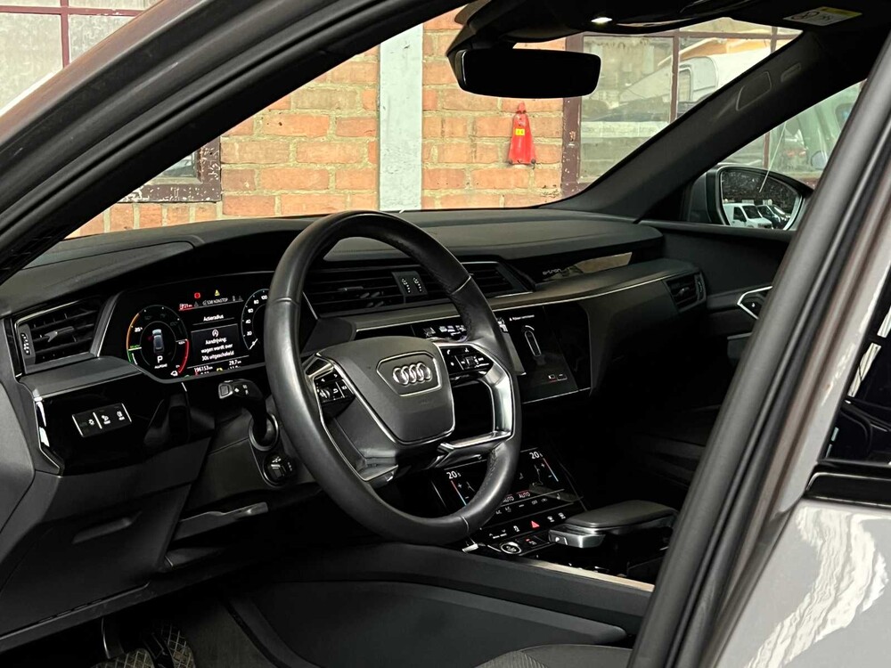 Audi e-tron 55 Quattro Business Edition 95 kWh 408pk 2021, L-308-ZT