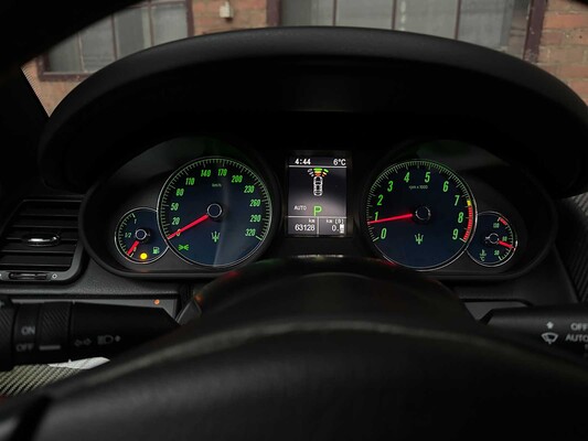 Maserati Quattroporte 4.7 V8 440PS Sport GTS '63.000km' 2010