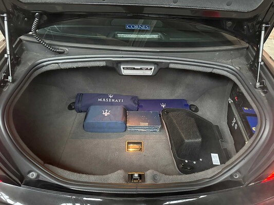 Maserati Quattroporte 4.7 V8 440PS Sport GTS '63.000km' 2010